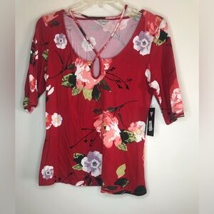 NWT Guess red 3/4 sleeve top M